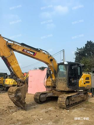 徐工XE135GA挖掘机实拍图片