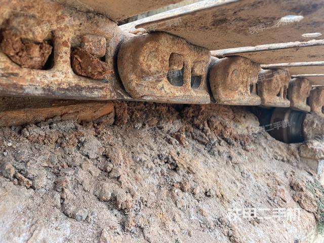 右側(cè)履帶整體?（行走機構(gòu)）