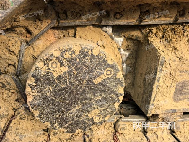 右驅(qū)動(dòng)輪（行走機(jī)構(gòu)）