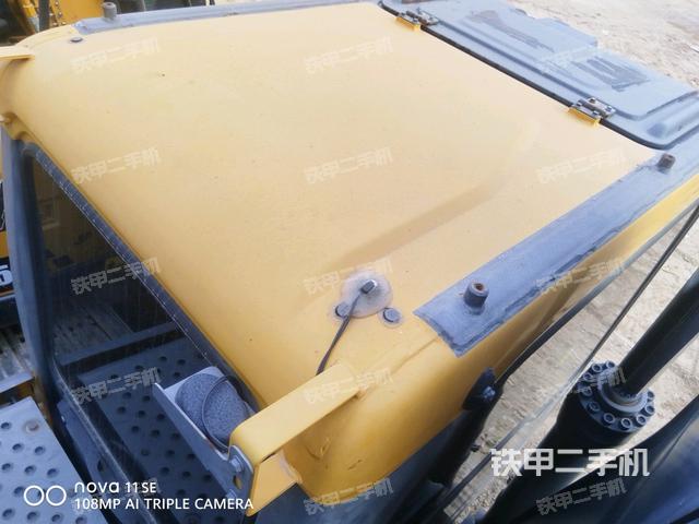 驾驶室顶部（整机外观）