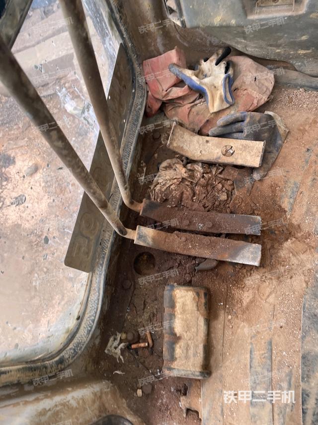 座椅后部（駕駛室部分）