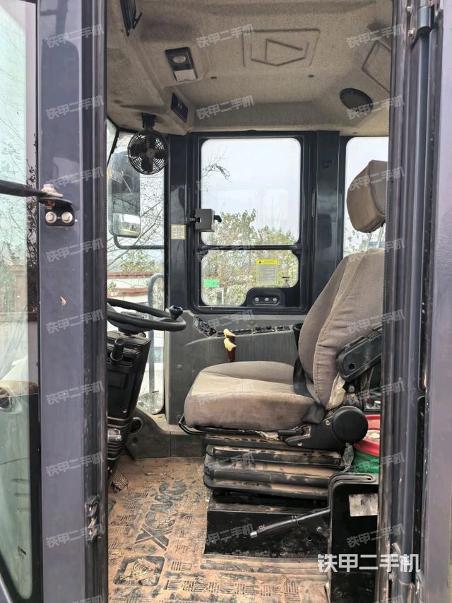 驾驶室工作台（整机外观及大件）