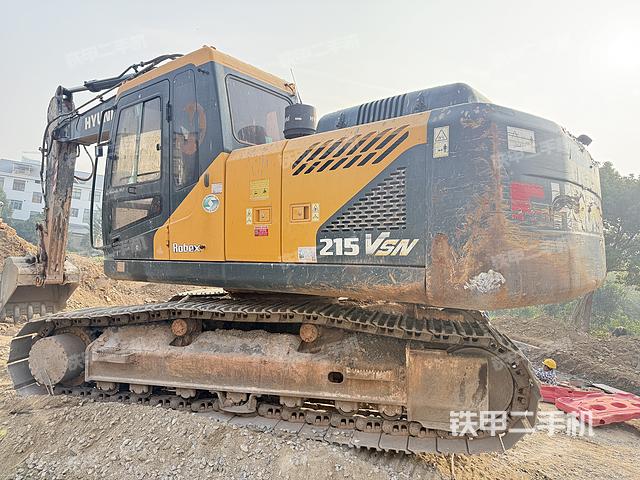 現(xiàn)代R215VS挖掘機(jī)