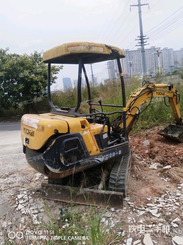 驾驶室整体（整机外观）