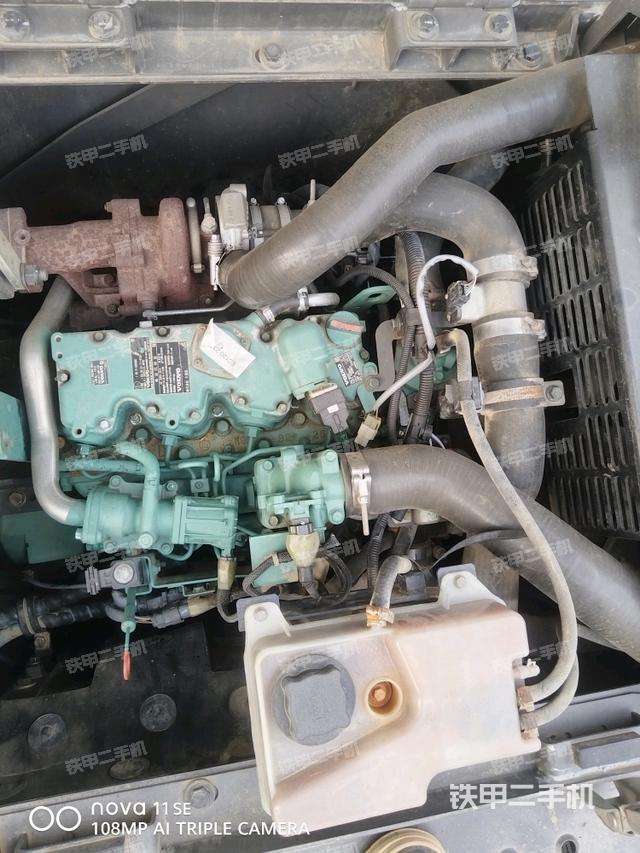 发动机整体俯视（整机外观）