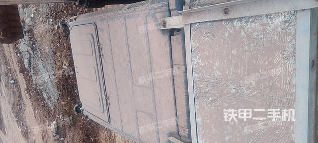 駕駛室頂部（整機(jī)外觀）