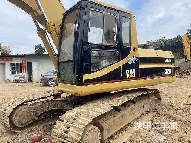 駕駛室整體（整機(jī)外觀）