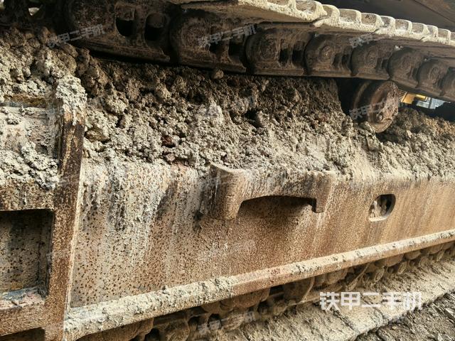 右側(cè)履帶整體（行走機構(gòu)）