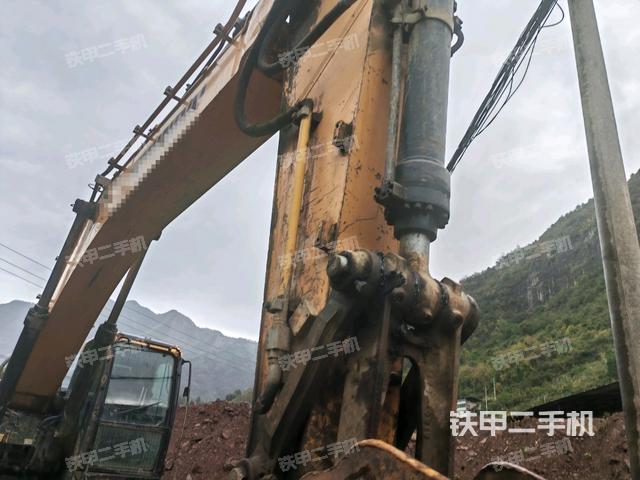 小臂整体左后（工作和回转装置）