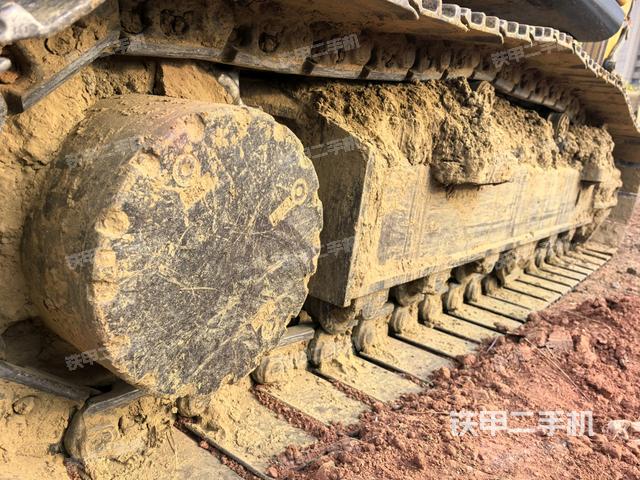 右側(cè)履帶整體（行走機(jī)構(gòu)）