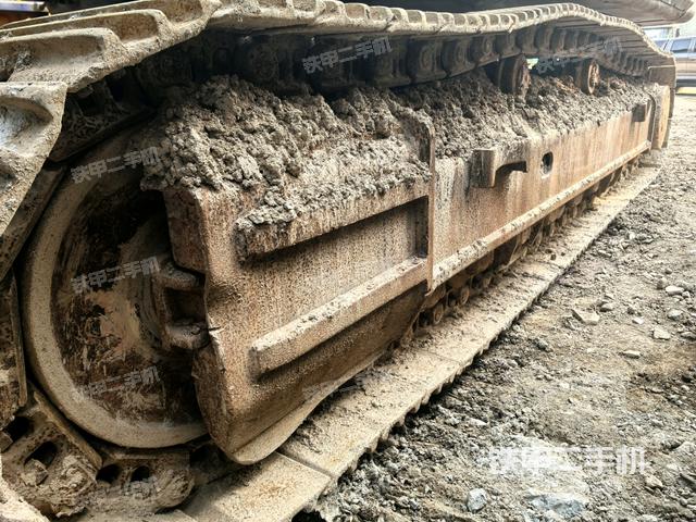 左側(cè)履帶整體?（行走機構(gòu)）