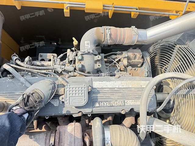 发动机整体俯视（整机外观）