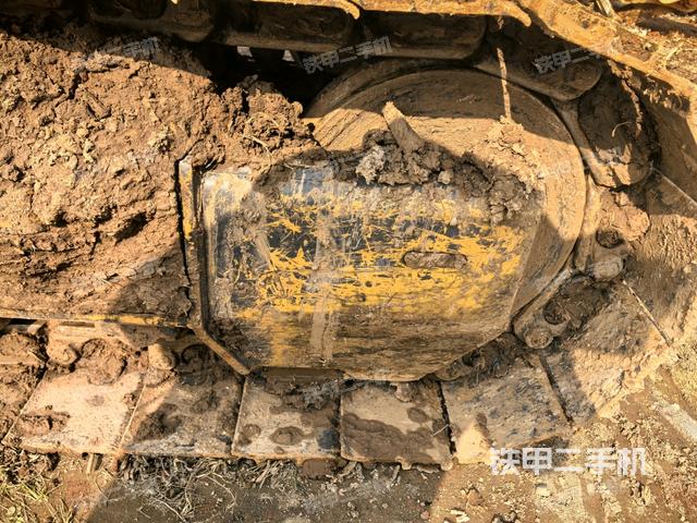 右驱动轮（行走机构）