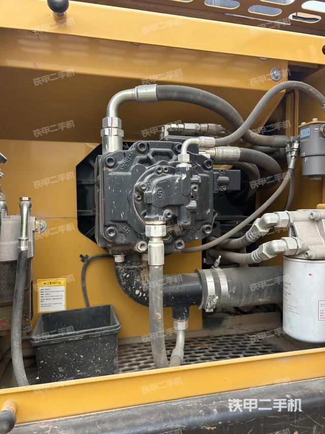 液壓泵室（大件艙室）