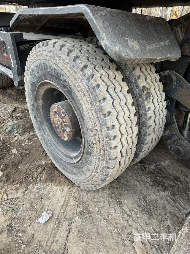 單側(cè)履帶整體（整機(jī)外觀(guān)）