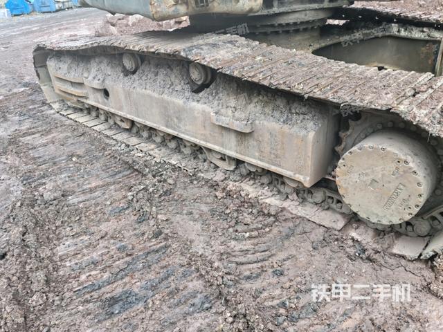 左侧履带整体 （行走机构）