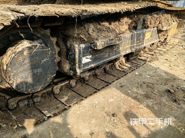 左侧履带整体 （行走机构）