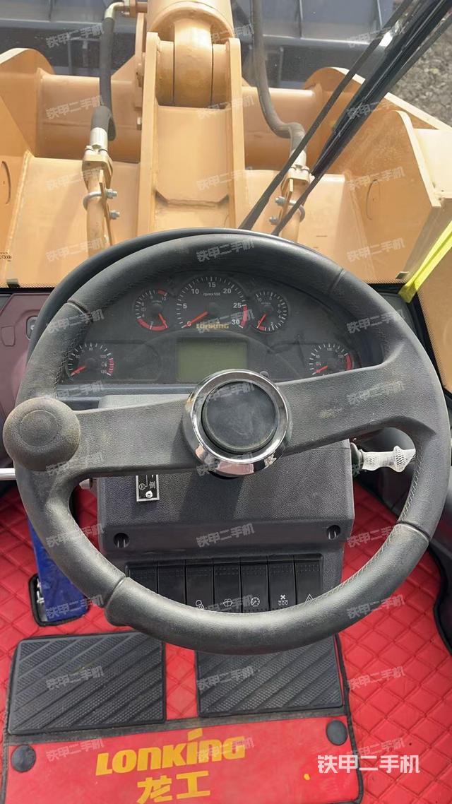 驾驶室操作台（整机外观及大件）