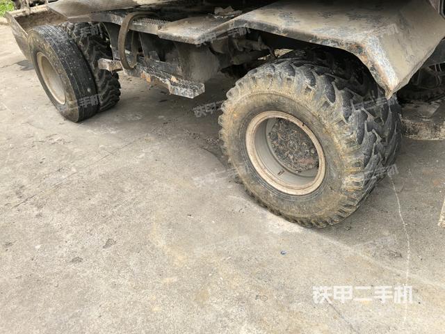 左侧履带整体 （行走机构）