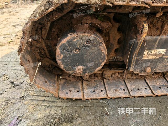 右驅(qū)動(dòng)輪（行走機(jī)構(gòu)）