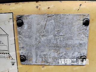 小松PC220-8挖掘机实拍图片