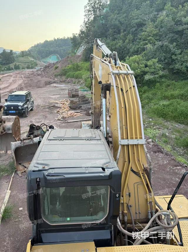 駕駛室頂部（整機(jī)外觀）