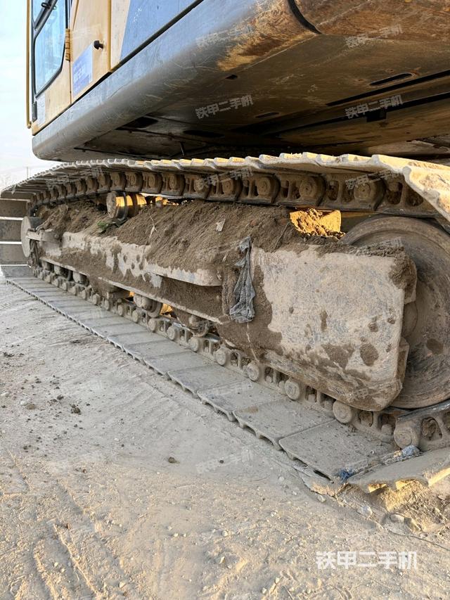 单侧履带整体（整机外观）