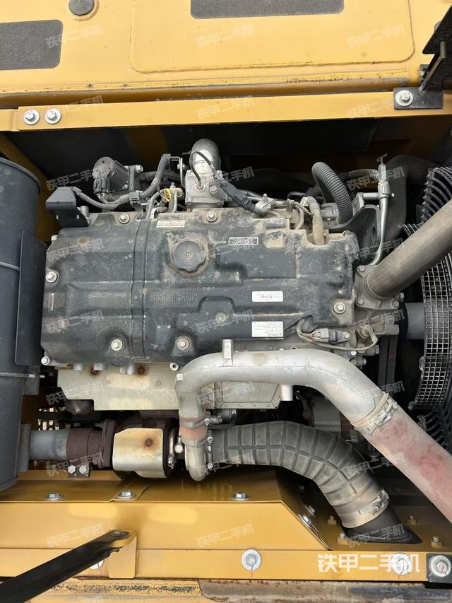 氣門室蓋螺絲特寫（上車部件）