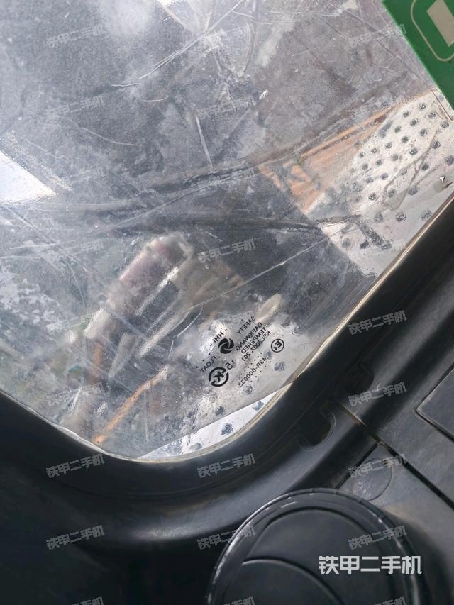 驾驶室正侧（驾驶室部分）