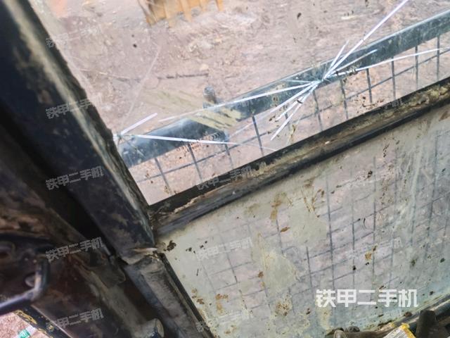 座椅后部（驾驶室部分）