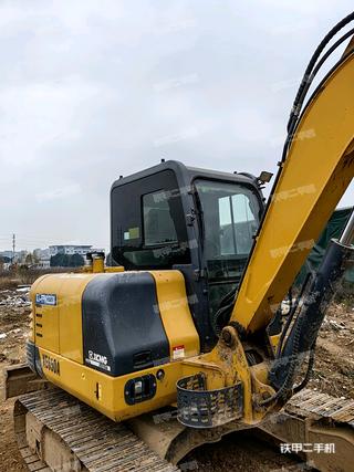 徐工XE65DA挖掘机实拍图片