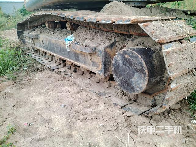 单侧履带整体（整机外观）