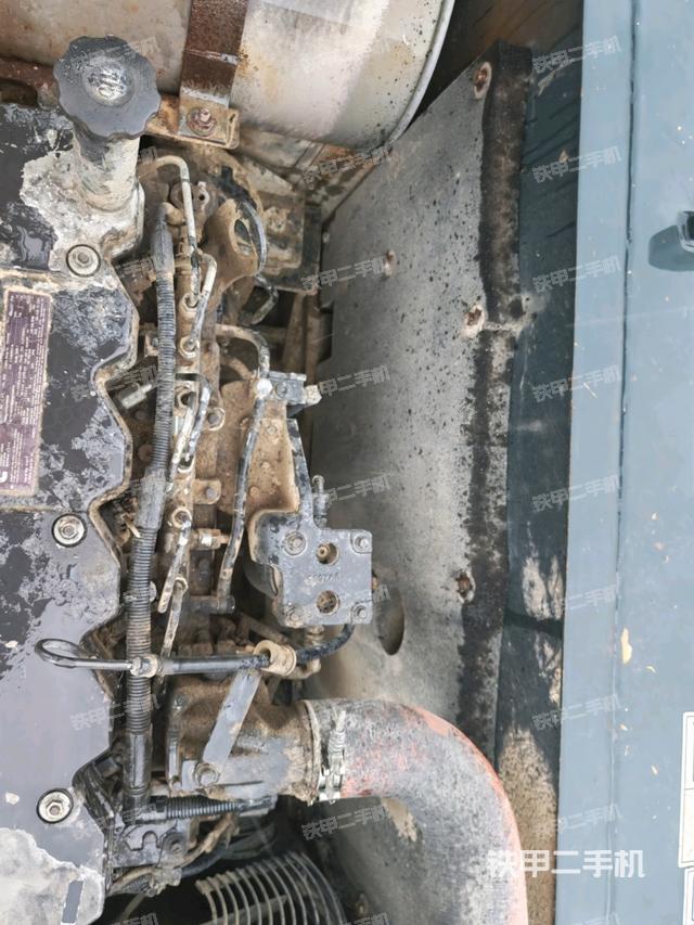 气门室盖螺丝特写（上车部件）