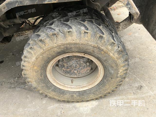 左导向轮（行走机构）