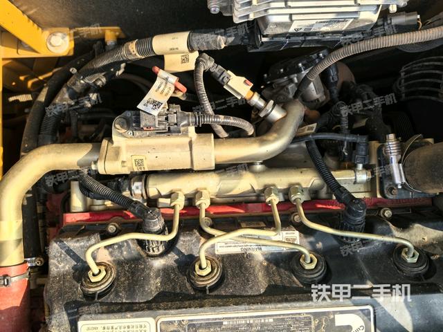 气门室盖螺丝特写（上车部件）