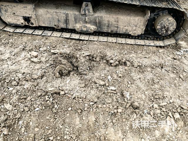 左側(cè)履帶整體?（行走機(jī)構(gòu)）