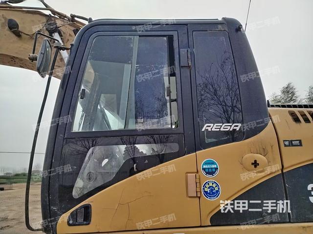 駕駛室整體（整機外觀）