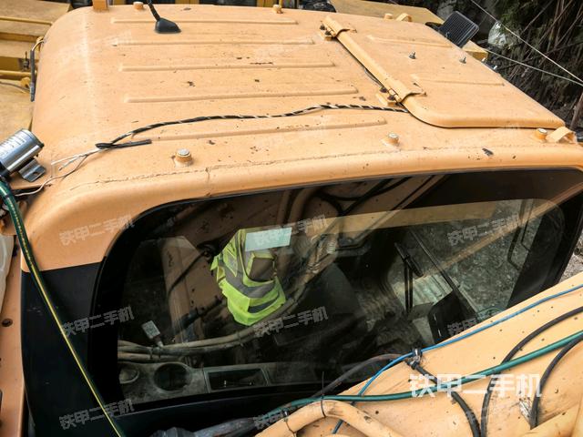 駕駛室頂部俯視（上車部件）