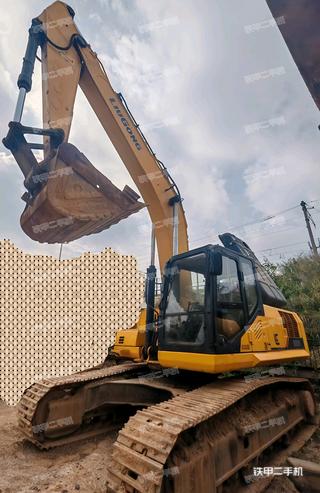 柳工CLG933E挖掘机实拍图片