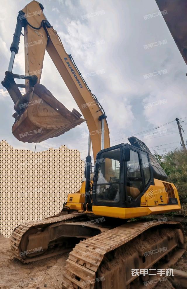 柳工CLG933E挖掘机