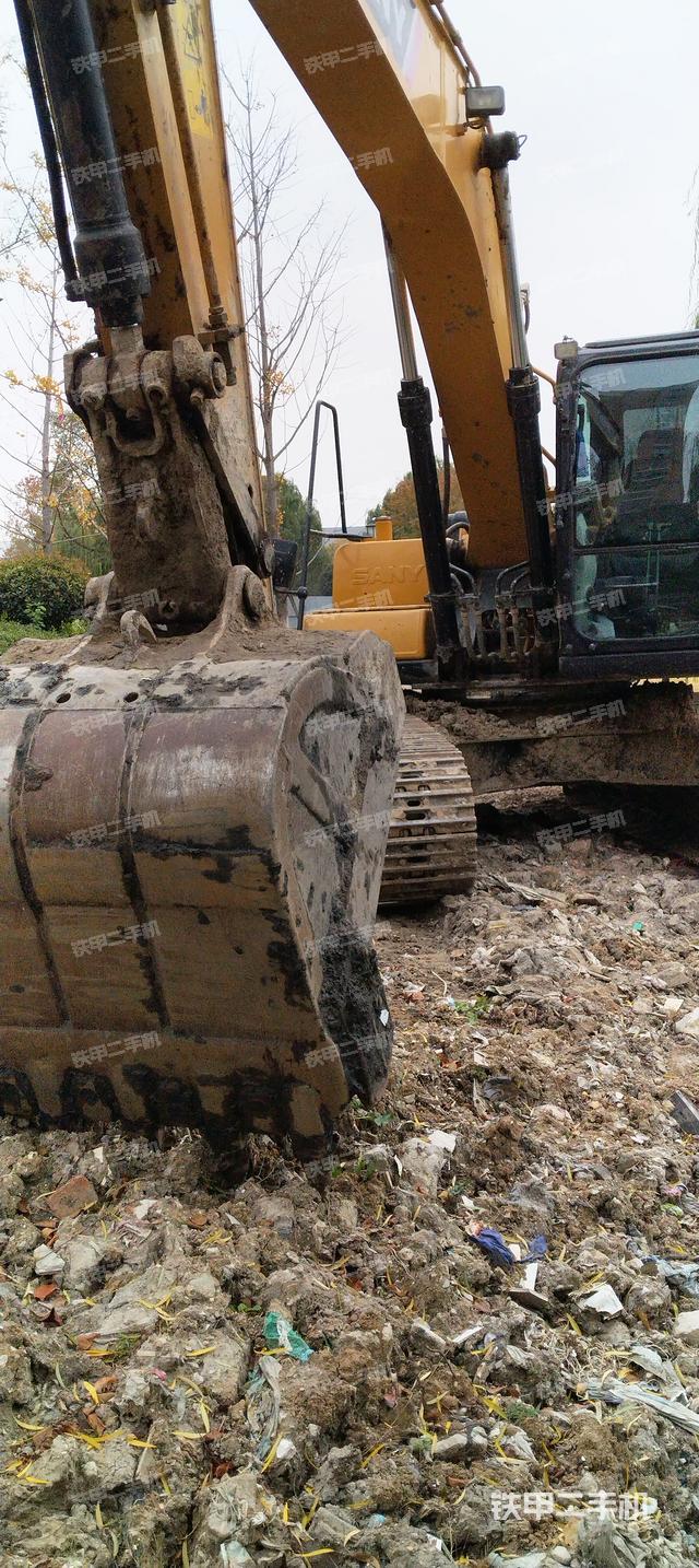 三一重工SY205C挖掘机