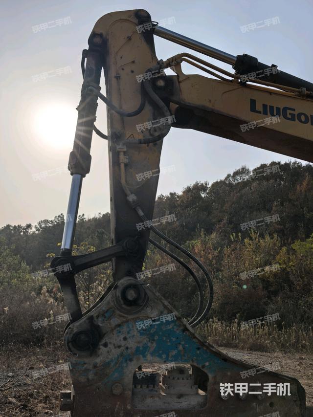 小臂整體左后（工作和回轉(zhuǎn)裝置）