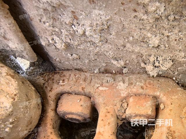 右導向輪（行走機構(gòu)）