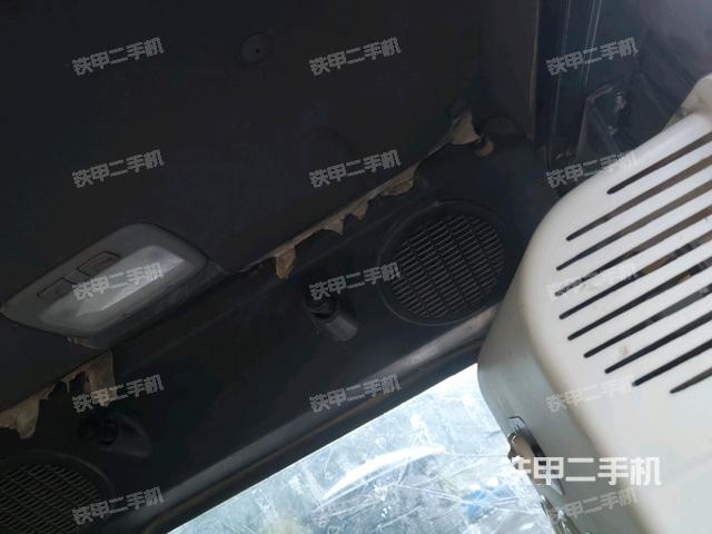 左后方玻璃角标（驾驶室部分）