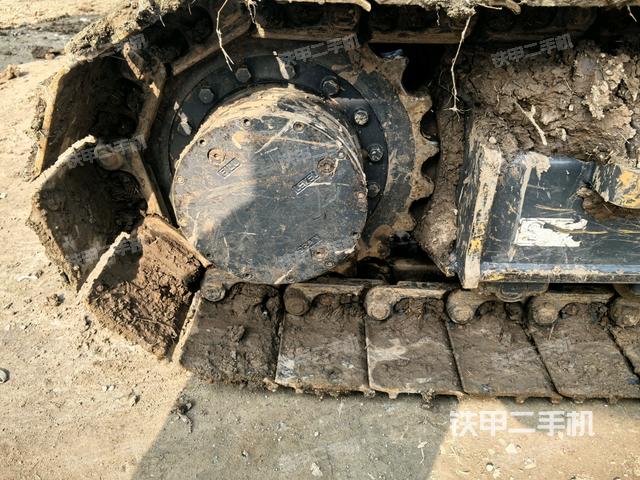 右侧履带整体（行走机构）