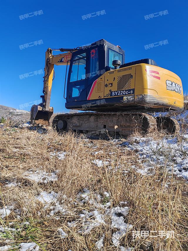 駕駛室整體（整機外觀）