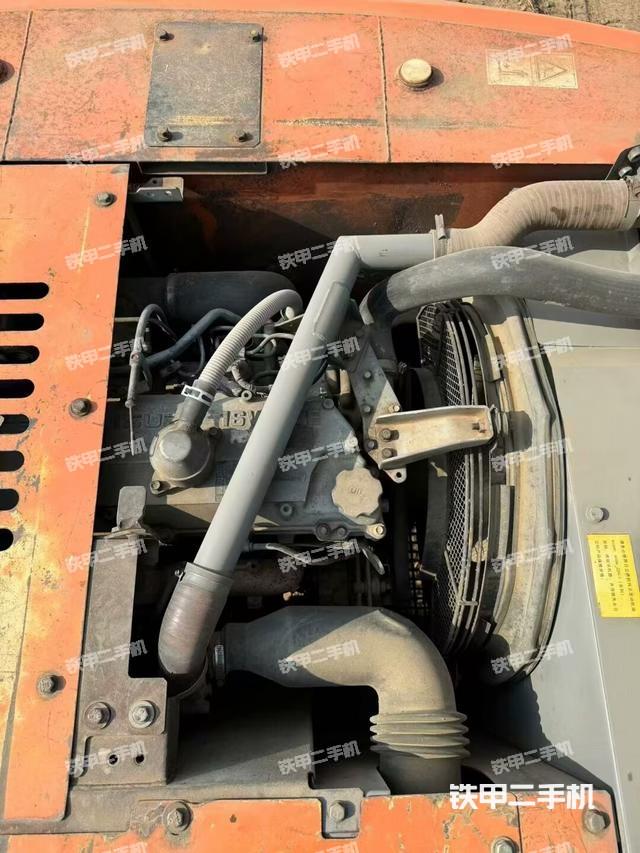 發(fā)動(dòng)機(jī)整體俯視（整機(jī)外觀）