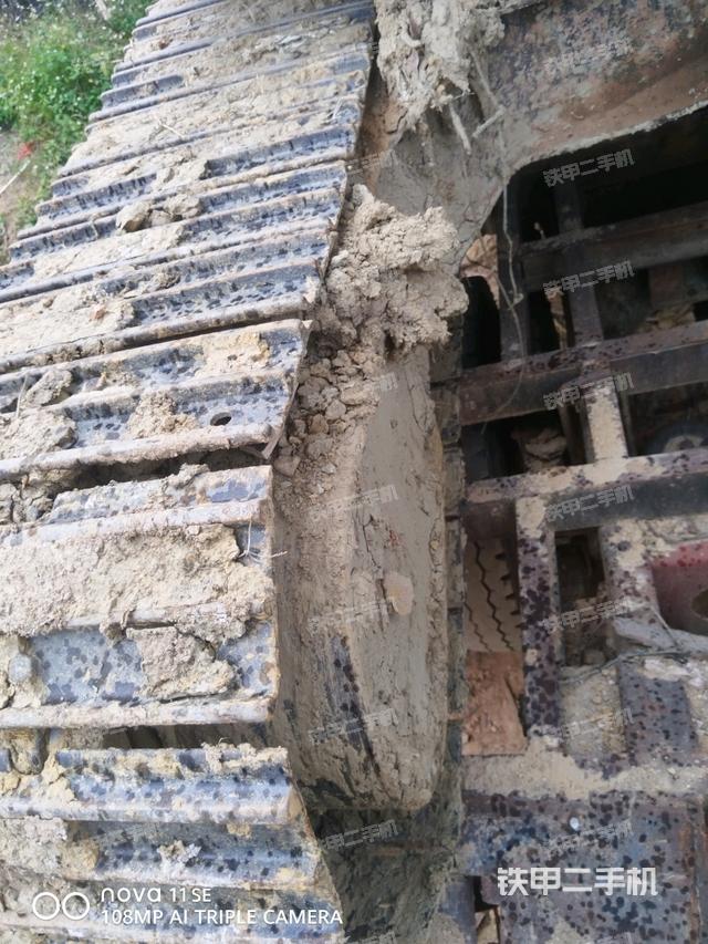 左侧行走马达盖板（行走机构）