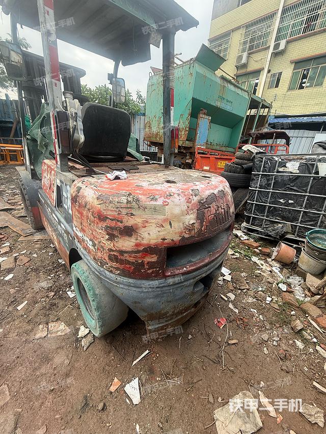 整机右后45°（设备外观及核心部件）