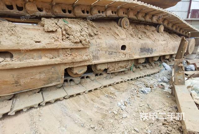 左侧履带整体 （行走机构）